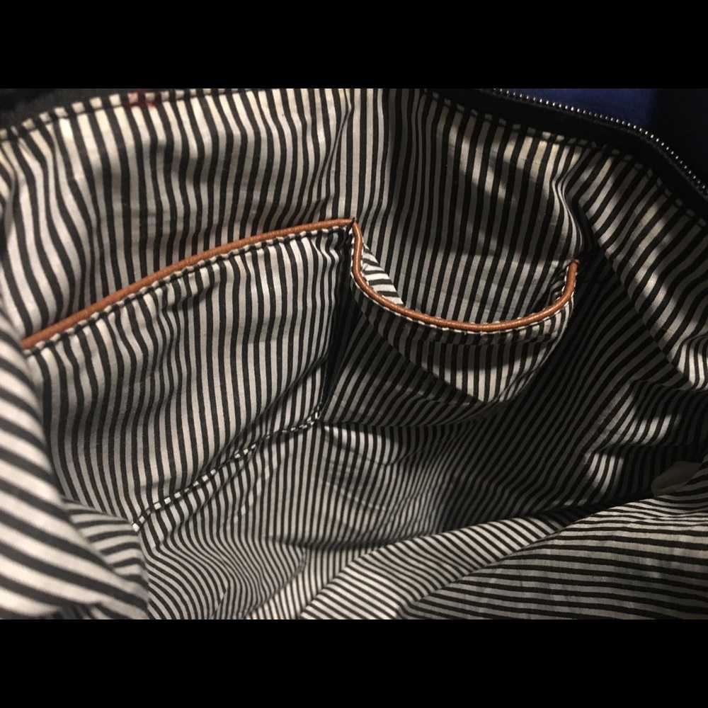 Call it Spring large tote handbag - Picture 4 of 5